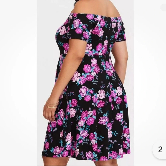 Torrid Mini Ponte Off Shoulder Black Floral Print Skater Dress Size 5 NWT Dressy - Picture 3 of 11